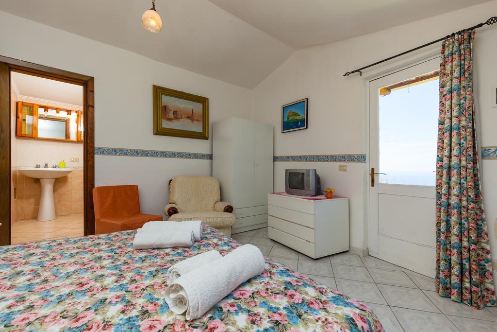 Gasthaus Nitrodi Experience Barano dʼIschia Exterior foto
