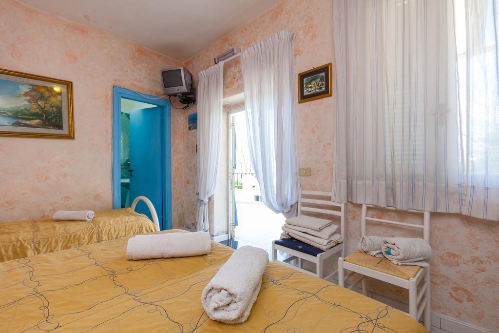 Gasthaus Nitrodi Experience Barano dʼIschia Exterior foto